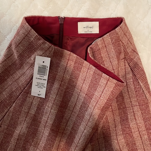 Aritzia Wilfred Classic Mini Skirt - Picture 2 of 7